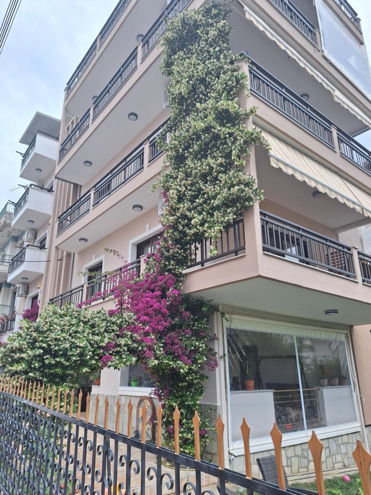 Kouros Studios Kavala Buitenkant foto